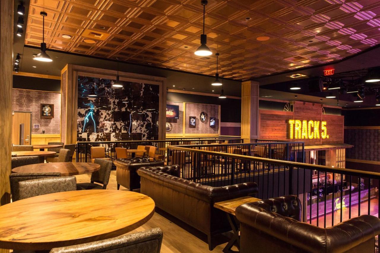 Hard Rock Hotel & Casino Tulsa Catoosa Exterior photo